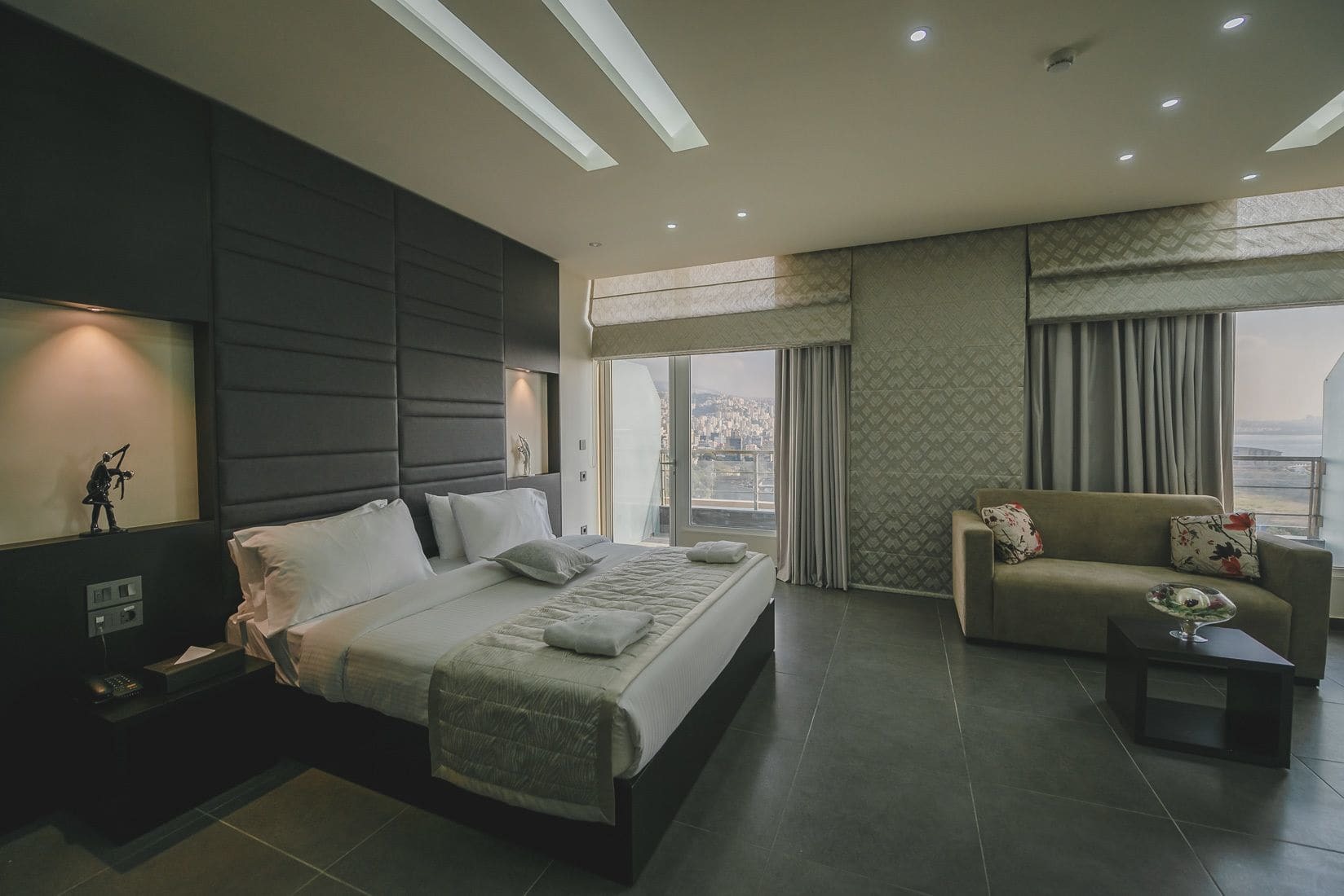 Louis V Hotel Beirut Exterior foto